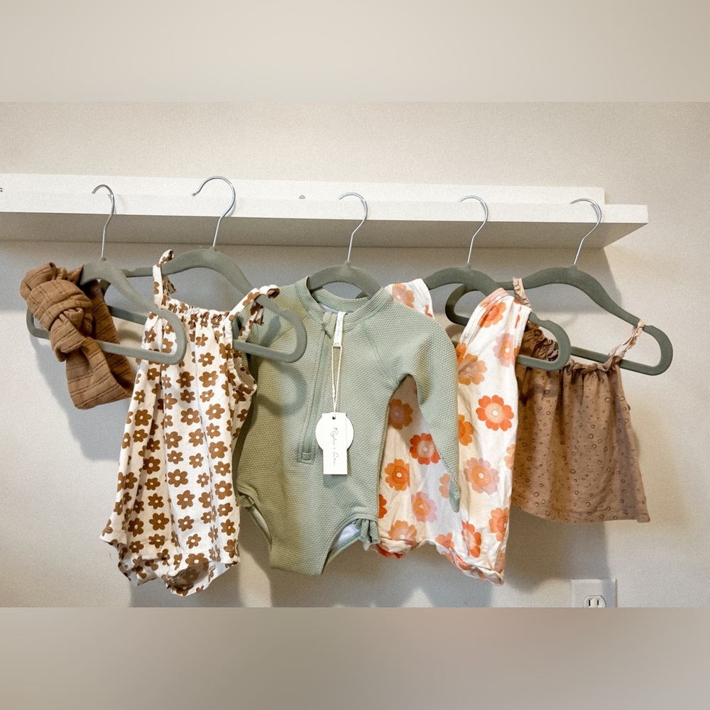 6-12m girl bundle: includes Rylee + cru!